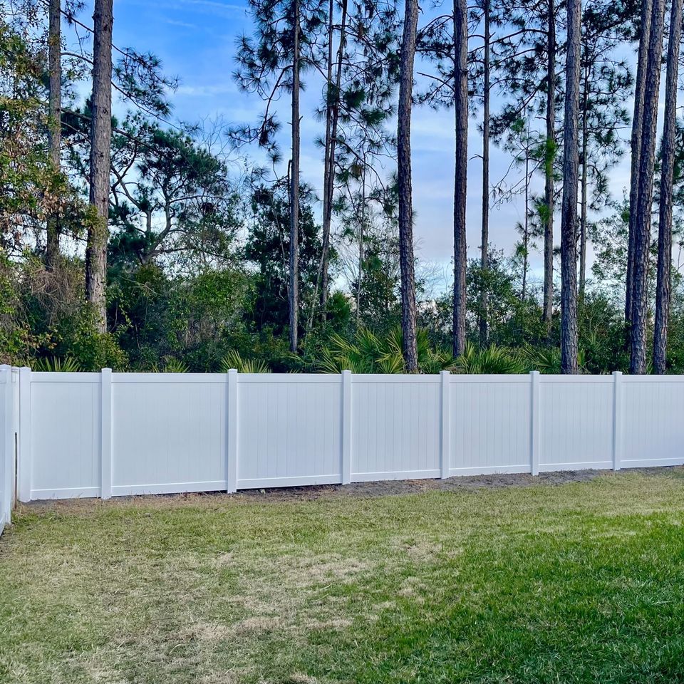 Space coast fence white large