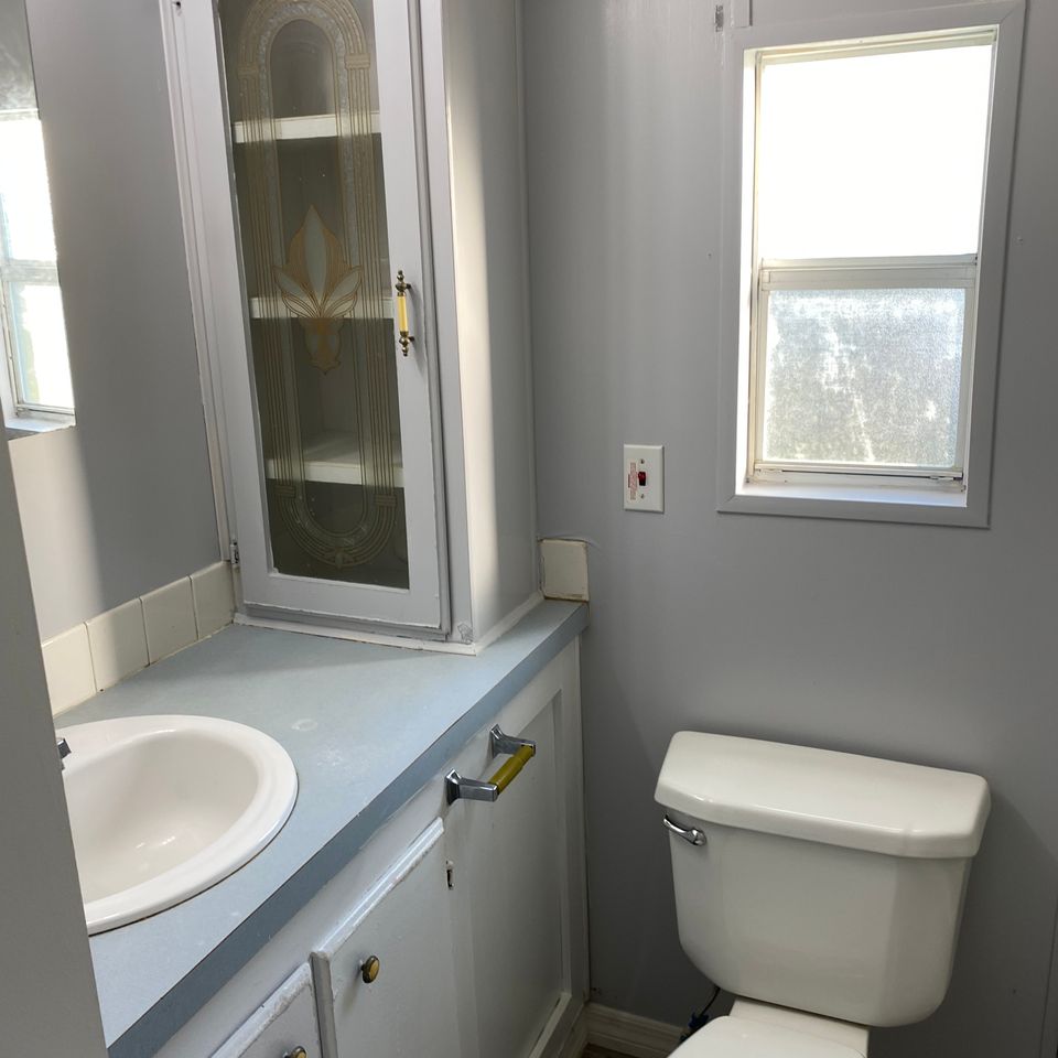 Lot 75 bath sink