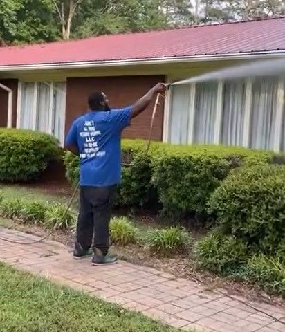 Juke's all things pressure wash house washing charlotte(5)