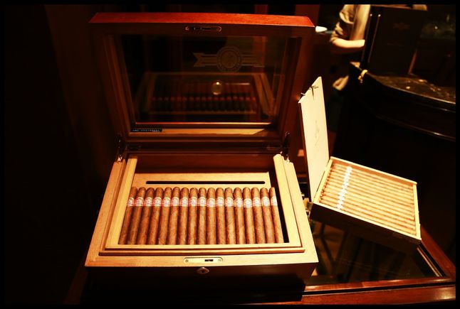 Smoking 5ee8d3464e 1920