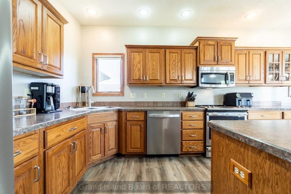 4211 shanna st grand island  ne 68803 a 8