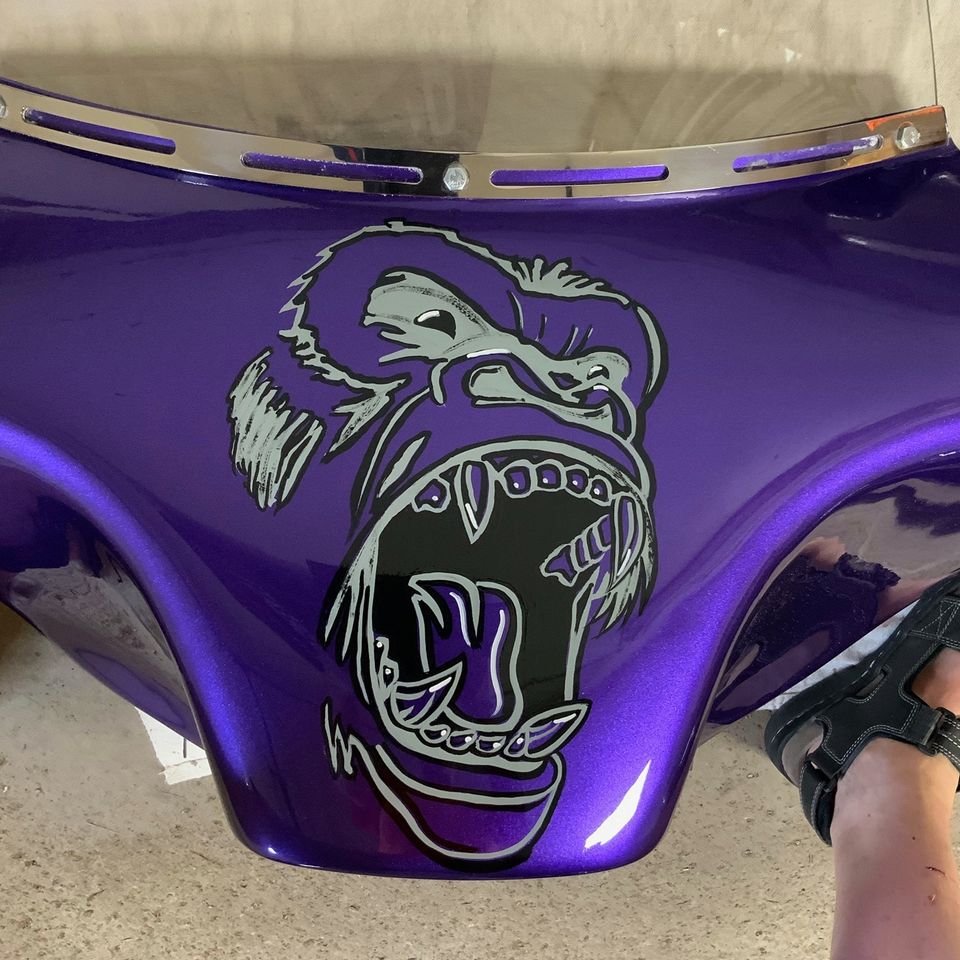 Creative custom pinstriping design and artistic projects created by Skeeter's Grafix.