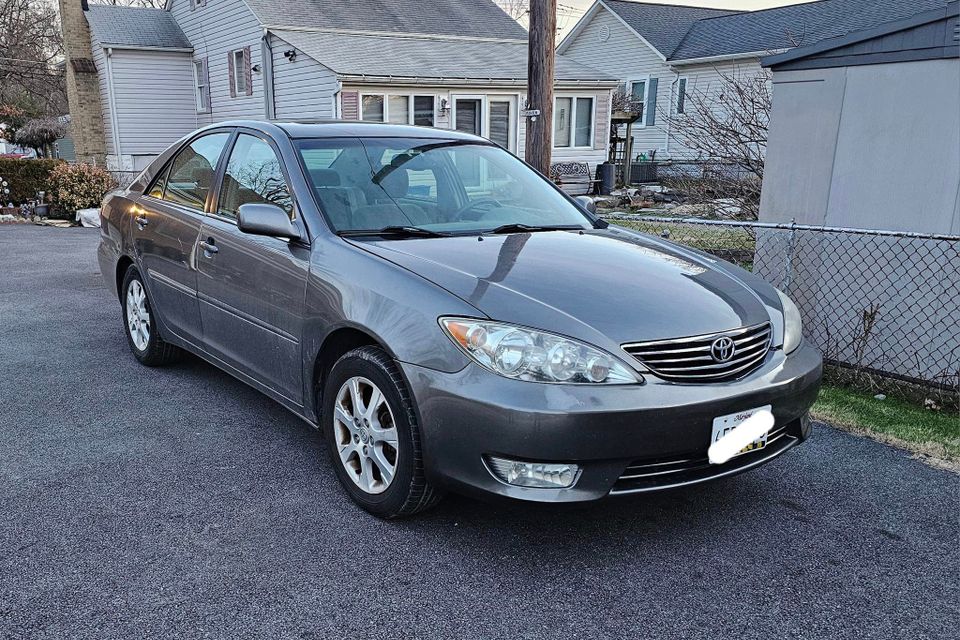Gold toyota camry