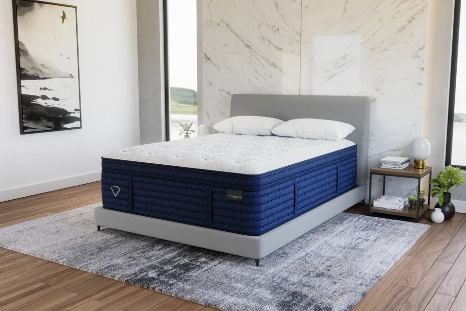 Dm bedroom 18 generations 2 legacy luxe et 17 inch queen v1 02 0002