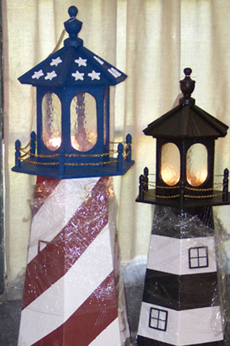 Picture 40 lighthouses