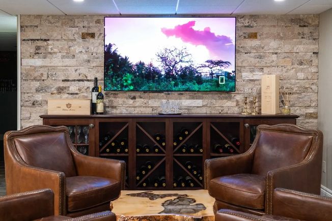 Imgi 120 wineroom1 1920w