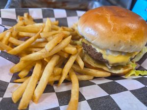 Beef cheese burger