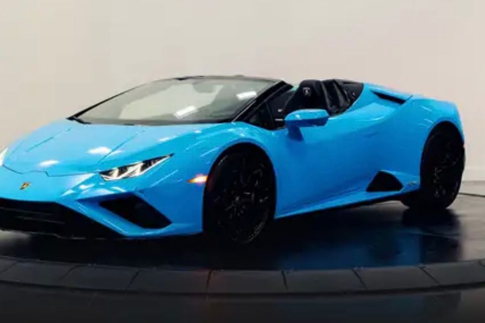 Lamborghini huracán evo spyder blue 