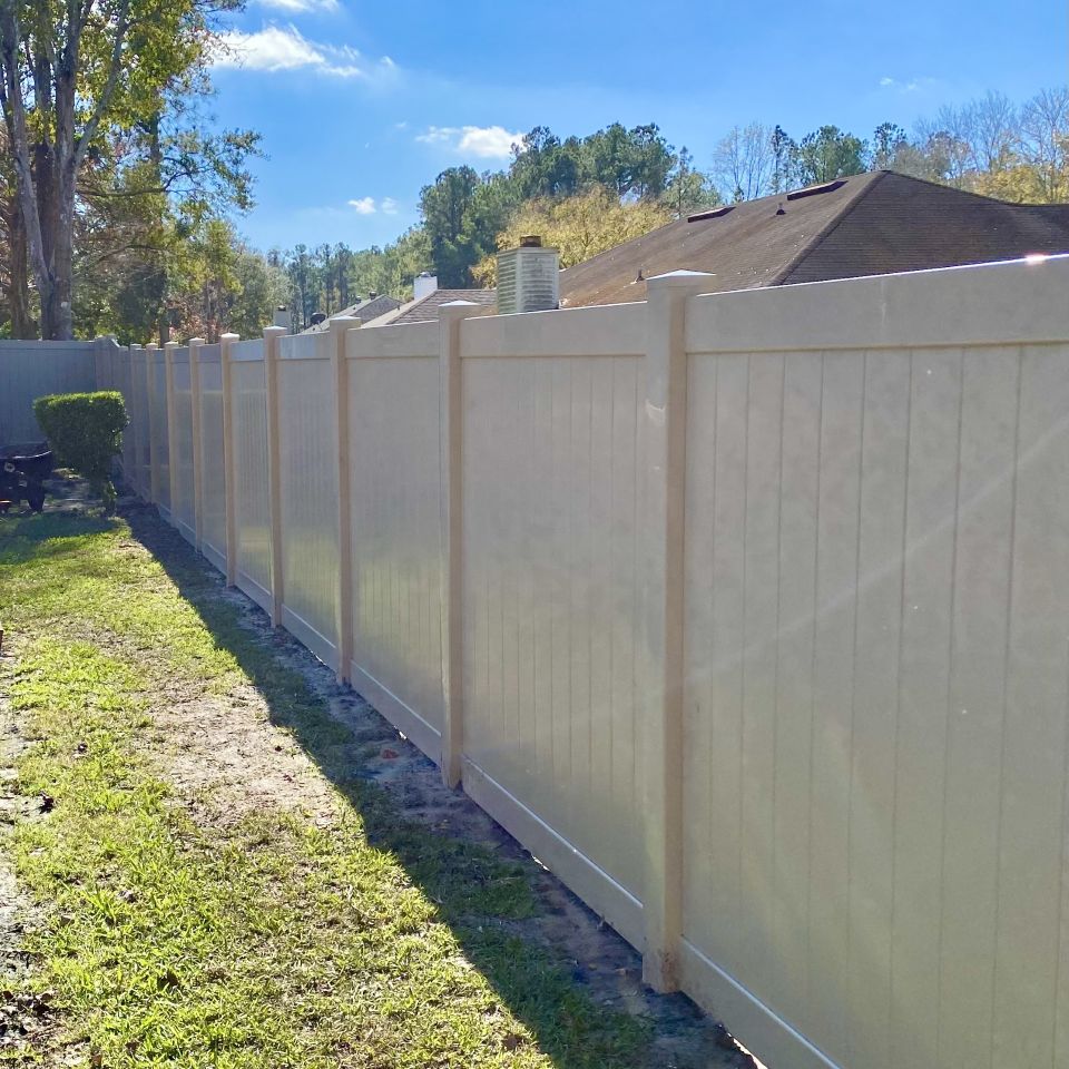 Space coast fence solid