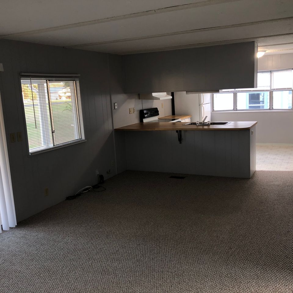 62654 slider door entry room