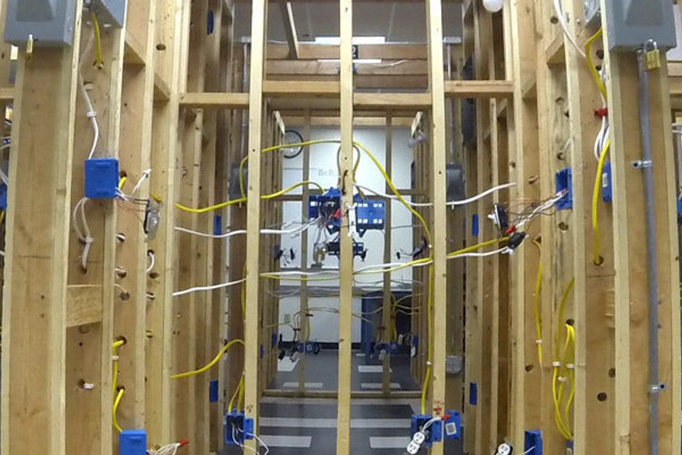 New const wiring panorama20180601 23366 1gjr71t