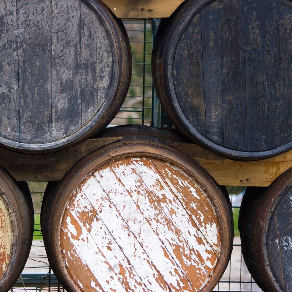 Old wooden cask20170627 29592 nohomp