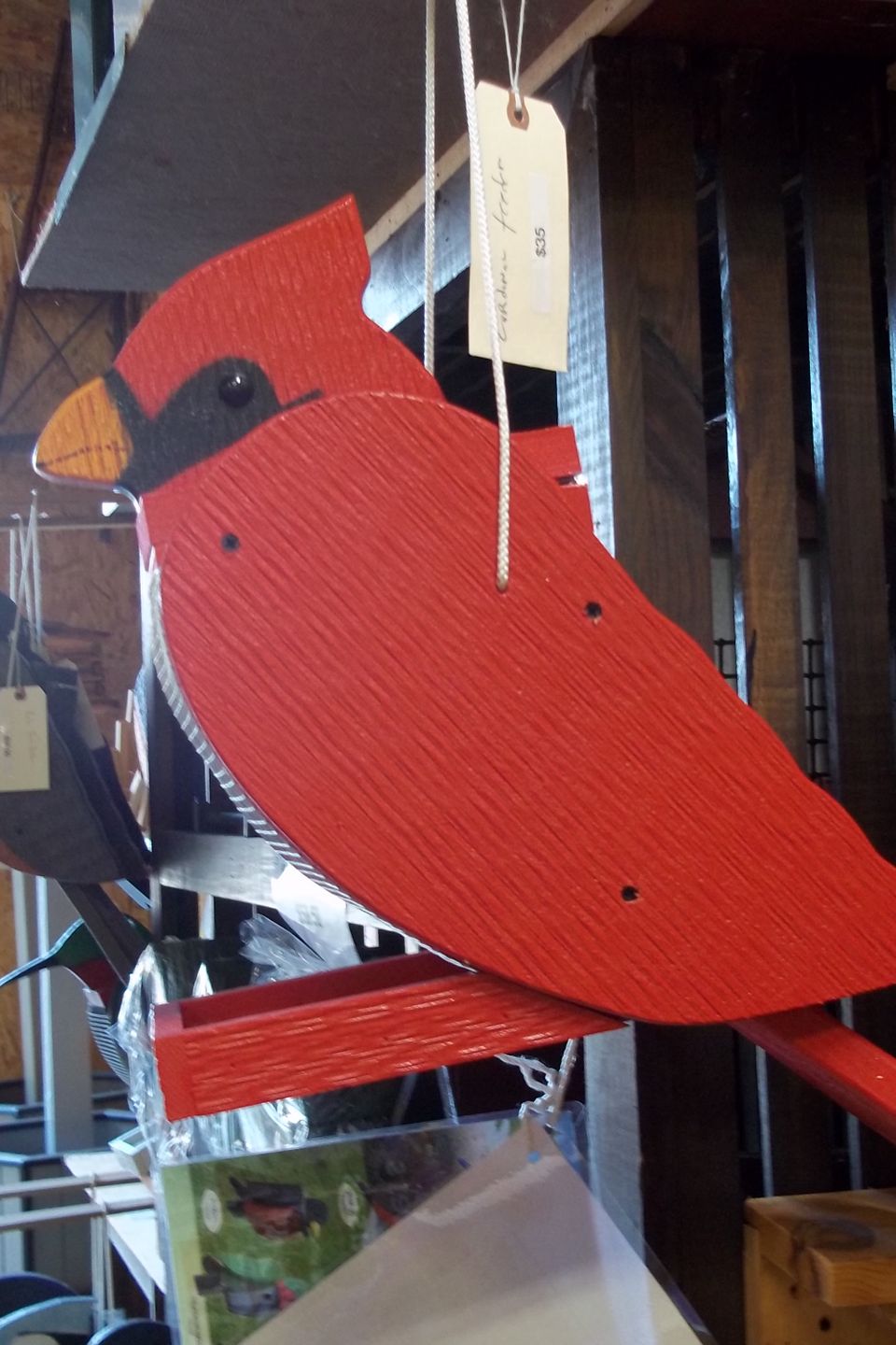 Cardinal birdfeeder