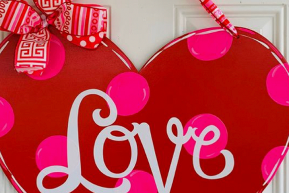 Door hanger valentine heart