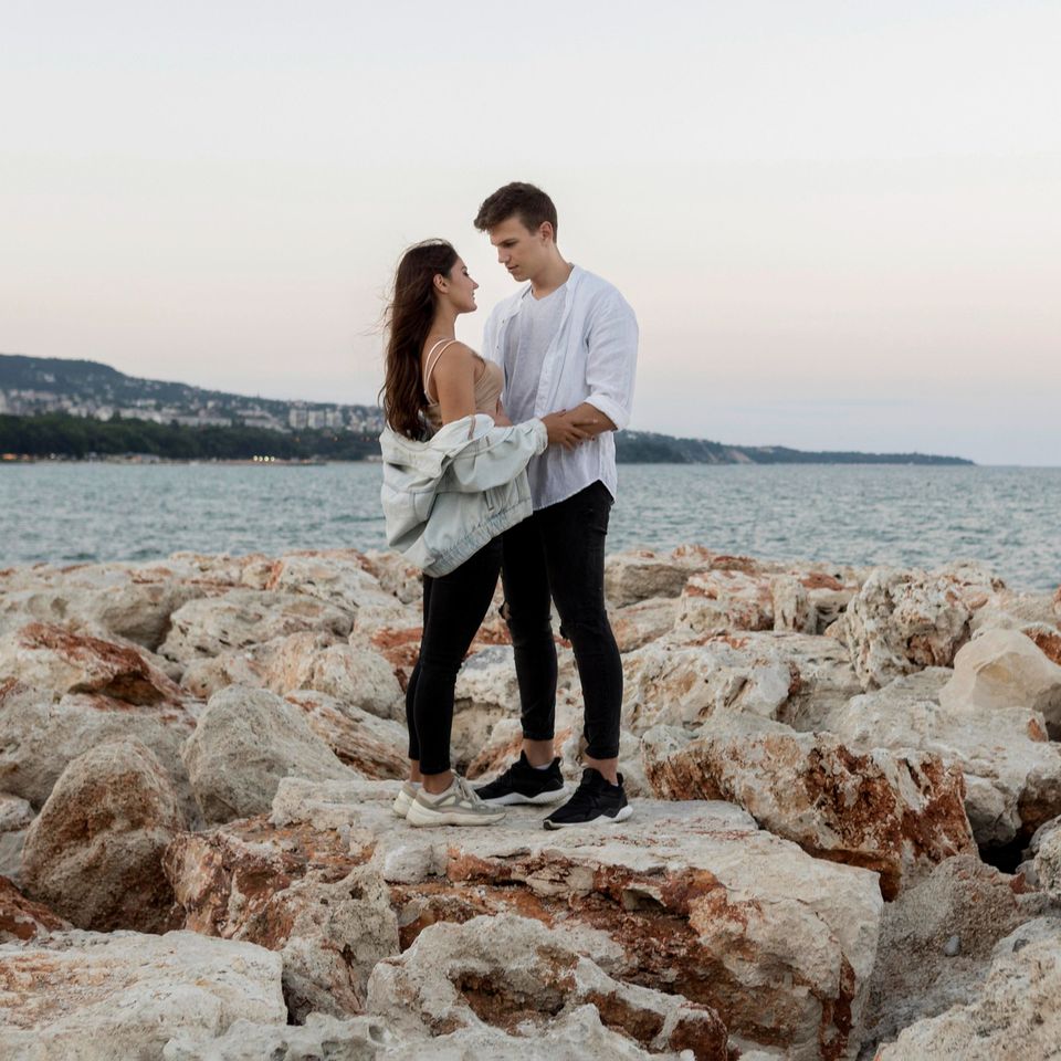 Elopement wedding ceremony officiant for intimate weddings in Bronx New York