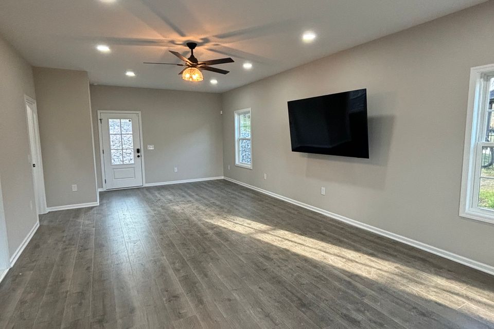 Bennett living area (2)