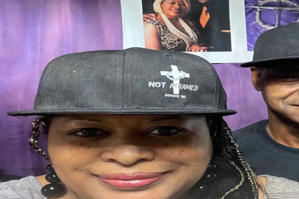 Pastor april