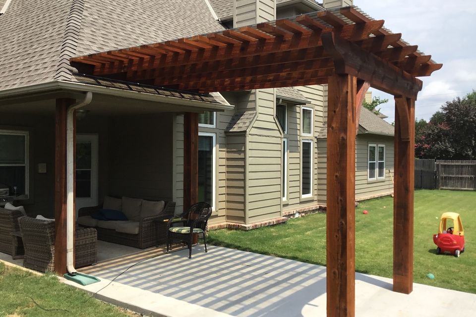 Select outdoor solutions  tulsa oklahoma  outdoor living pergolas shade structures  covered cedar pergola contractor builder construction company  photo aug 06  1 58 24 pm