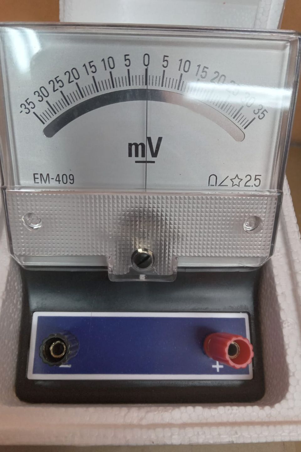 Galvanometer white