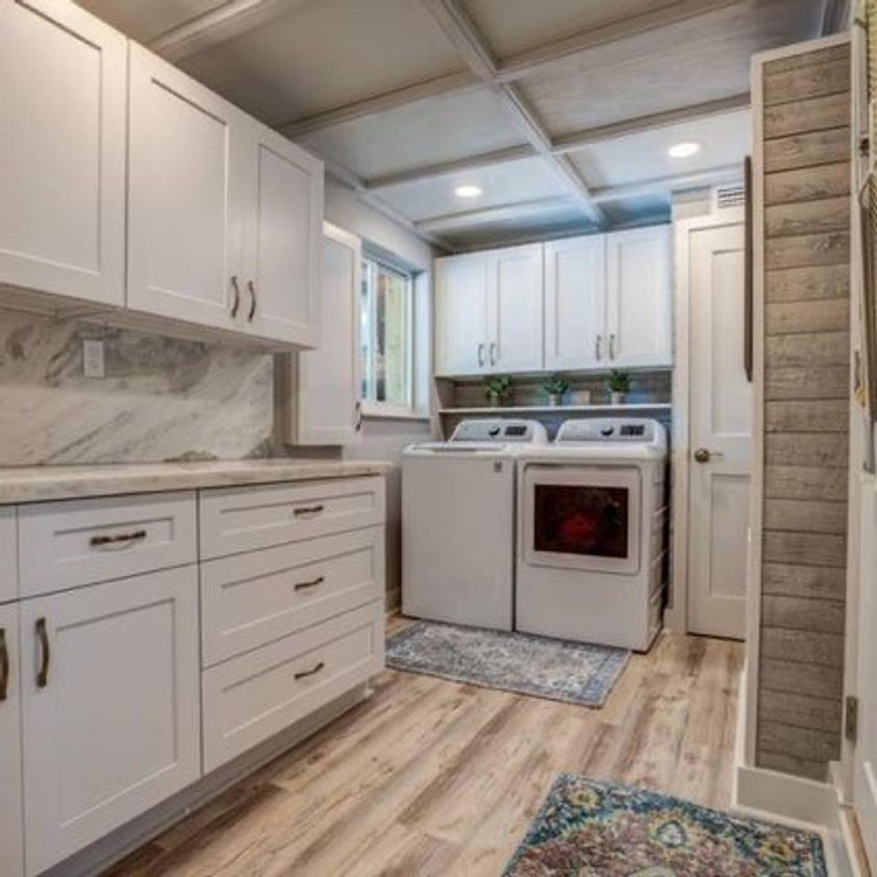 Kw laundry room