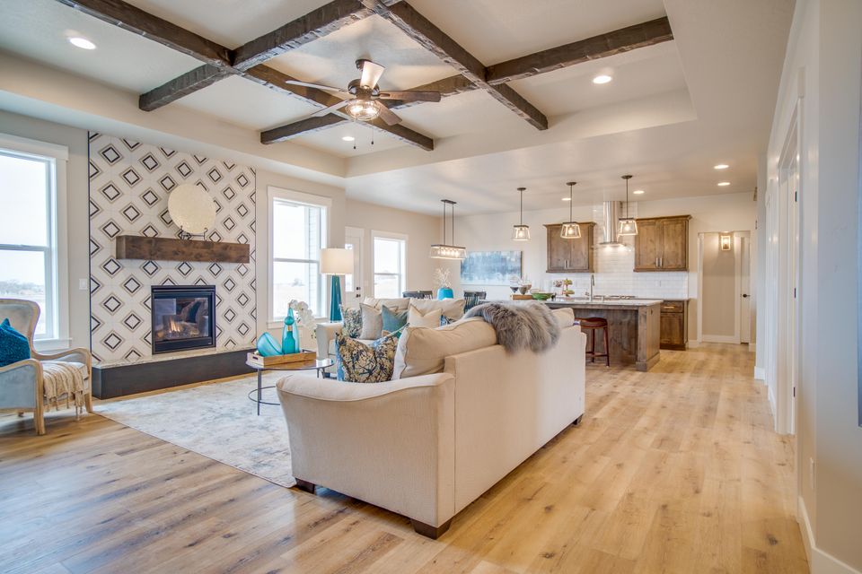 22777 elsie st caldwell 25