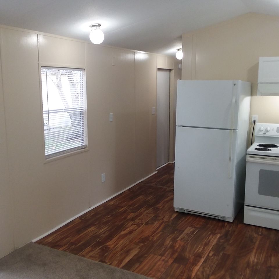 Lot 25 appliances