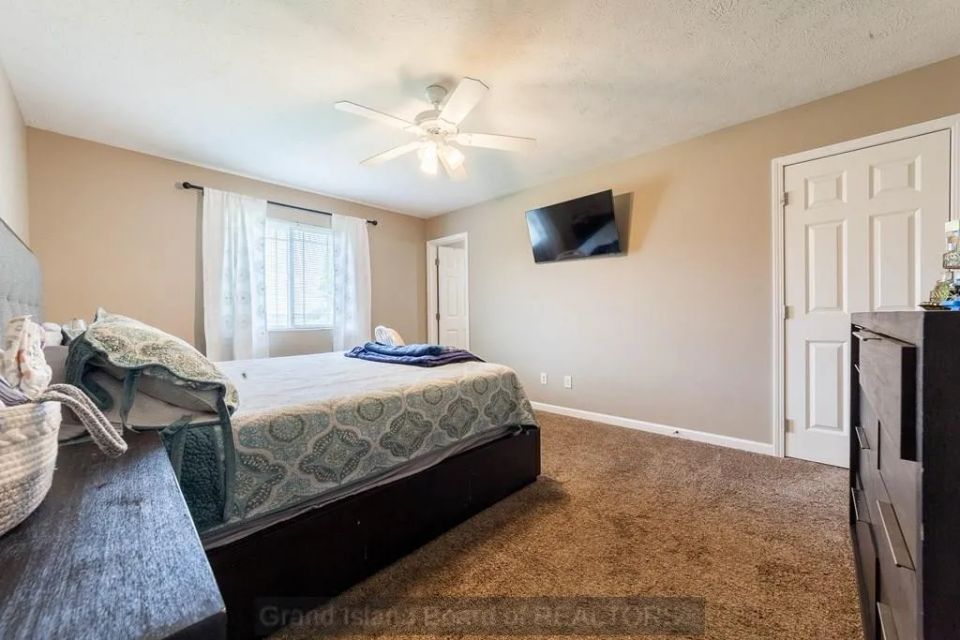 102 switchgrass st grand island b 4