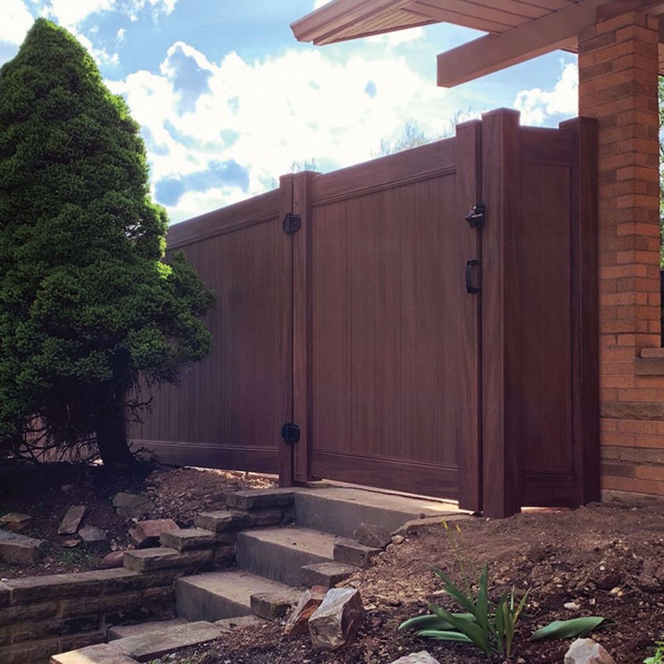 Veka custom gates