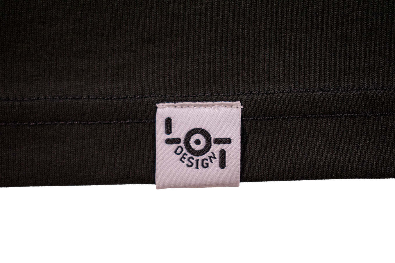 LOT Design woven tag and bottom seam