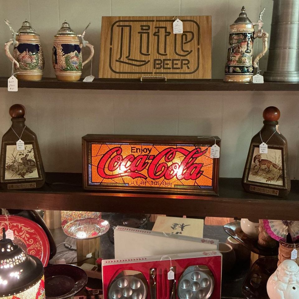 Larrison estate sales woodfield cincinnati083
