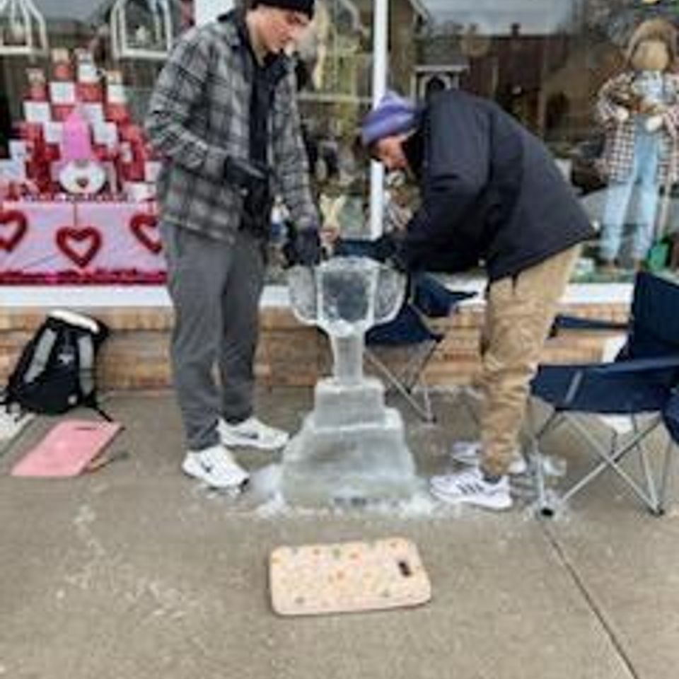 Ice carving 2024 40