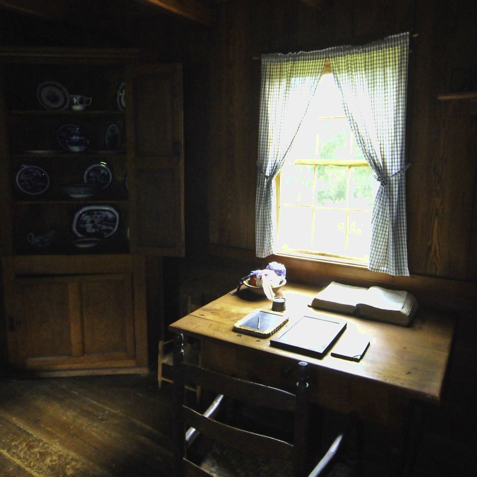 Vance desk