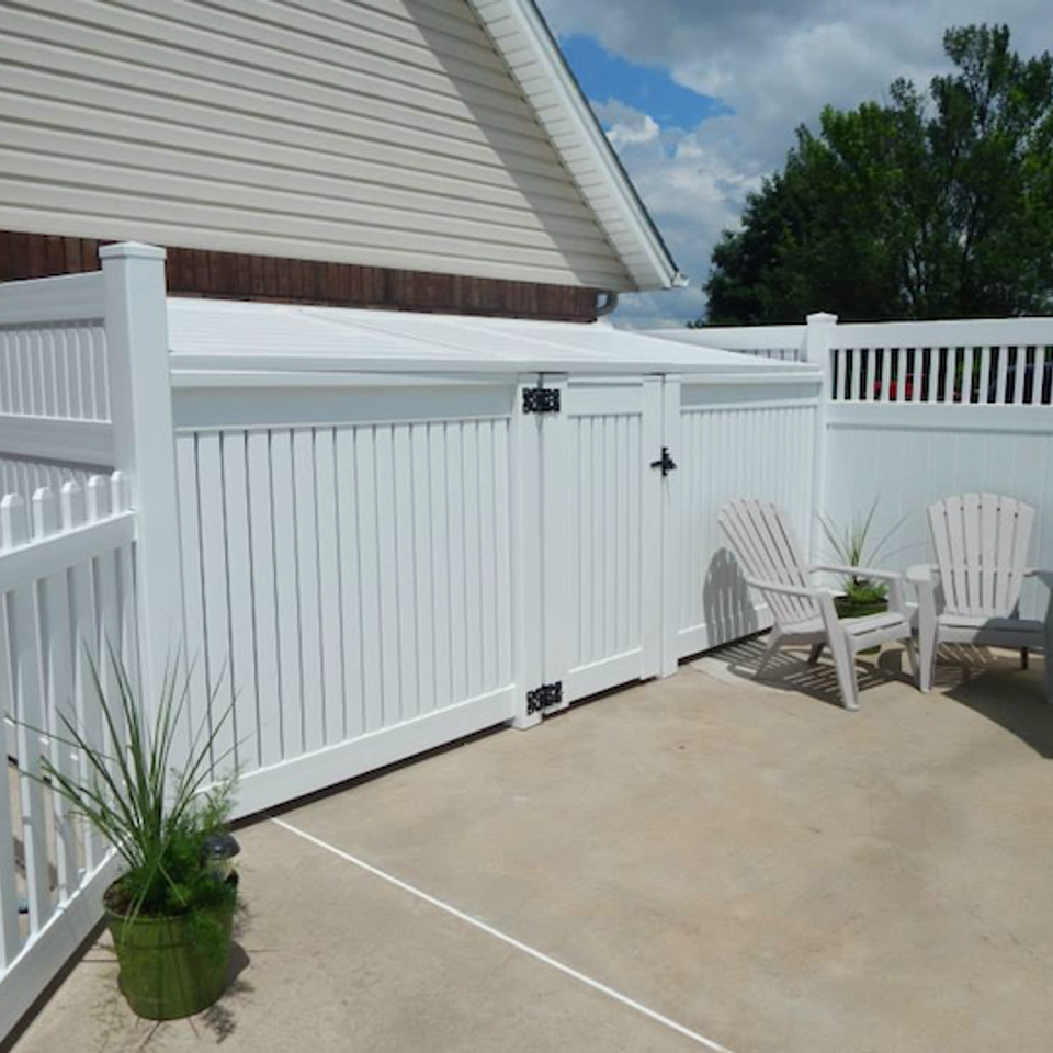 Midland vinyl fence   deck company   tulsa and coweta  oklahoma   vinyl metal wood fence sales and installation   semi privacy   vinyl white semi private pool shed with gate20170609 5047 1j4lwjy