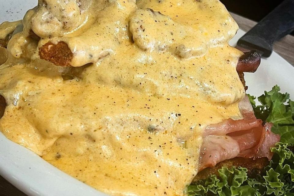 Avenue restaurant and catering 29