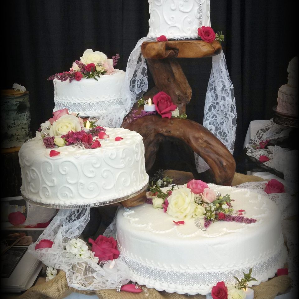 Wed cake 22220180617 21613 h64esz