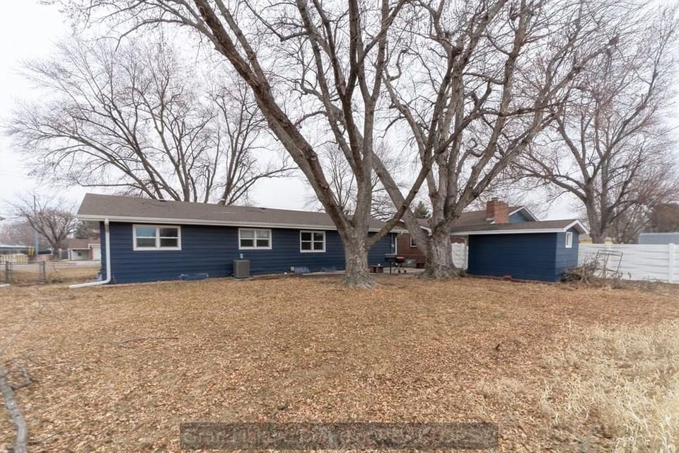 716 s blaine grand island  ne 68803 d 4