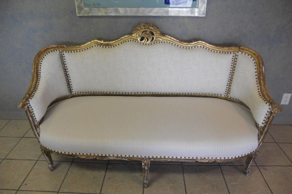 White gold lounge20111107 29865 9442k1 0