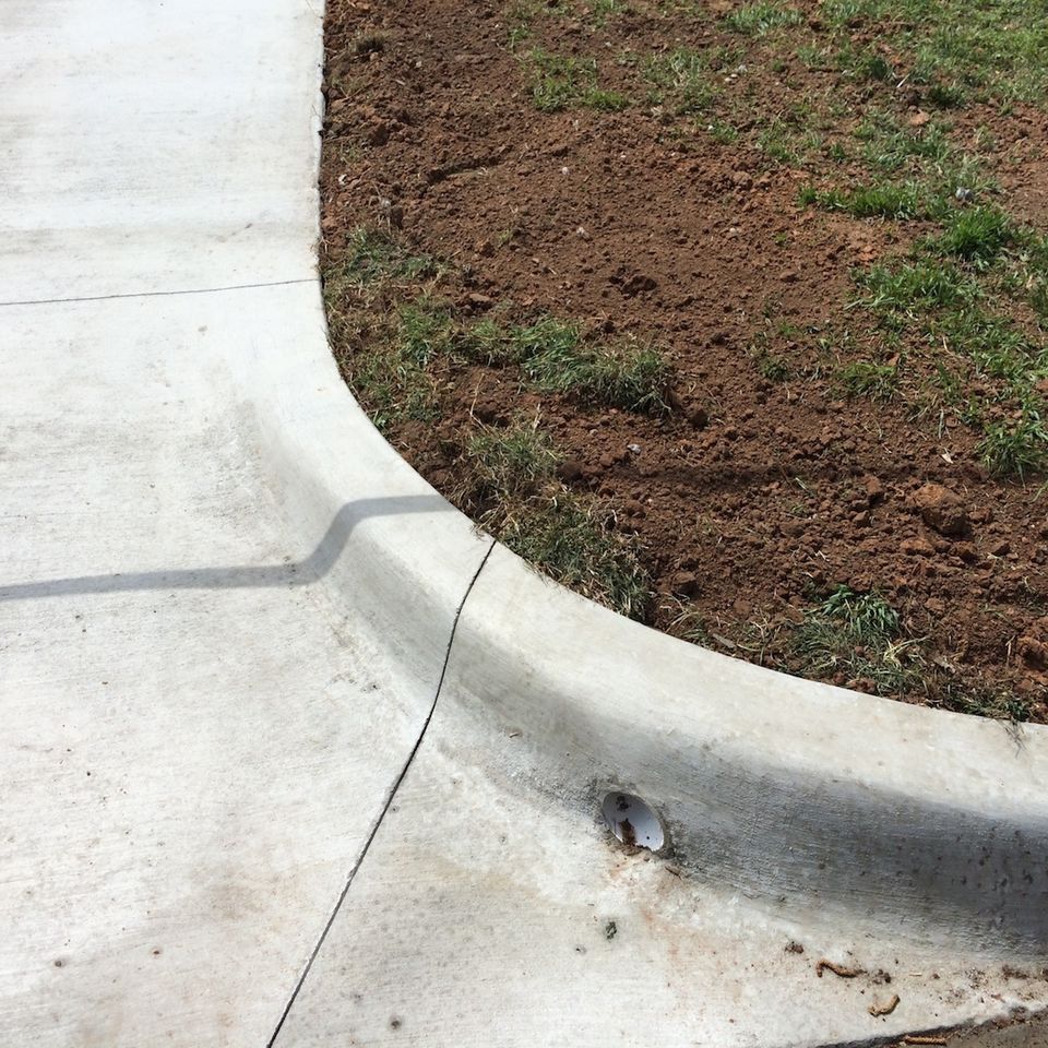 Select outdoor solutions  tulsa oklahoma  new concrete driveway replacement  engineered concrete driveway replacement repair contractor construction company  photo apr 03  3 07 35 pm