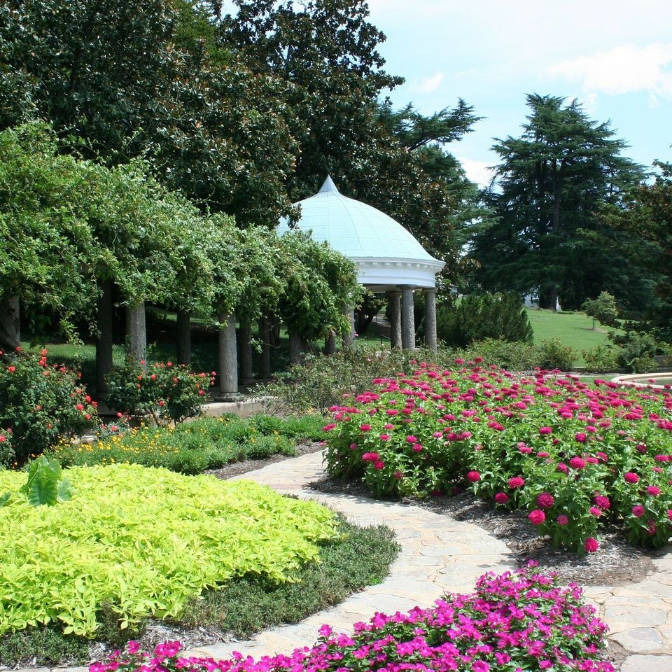 Garden 53e3d24448 1920