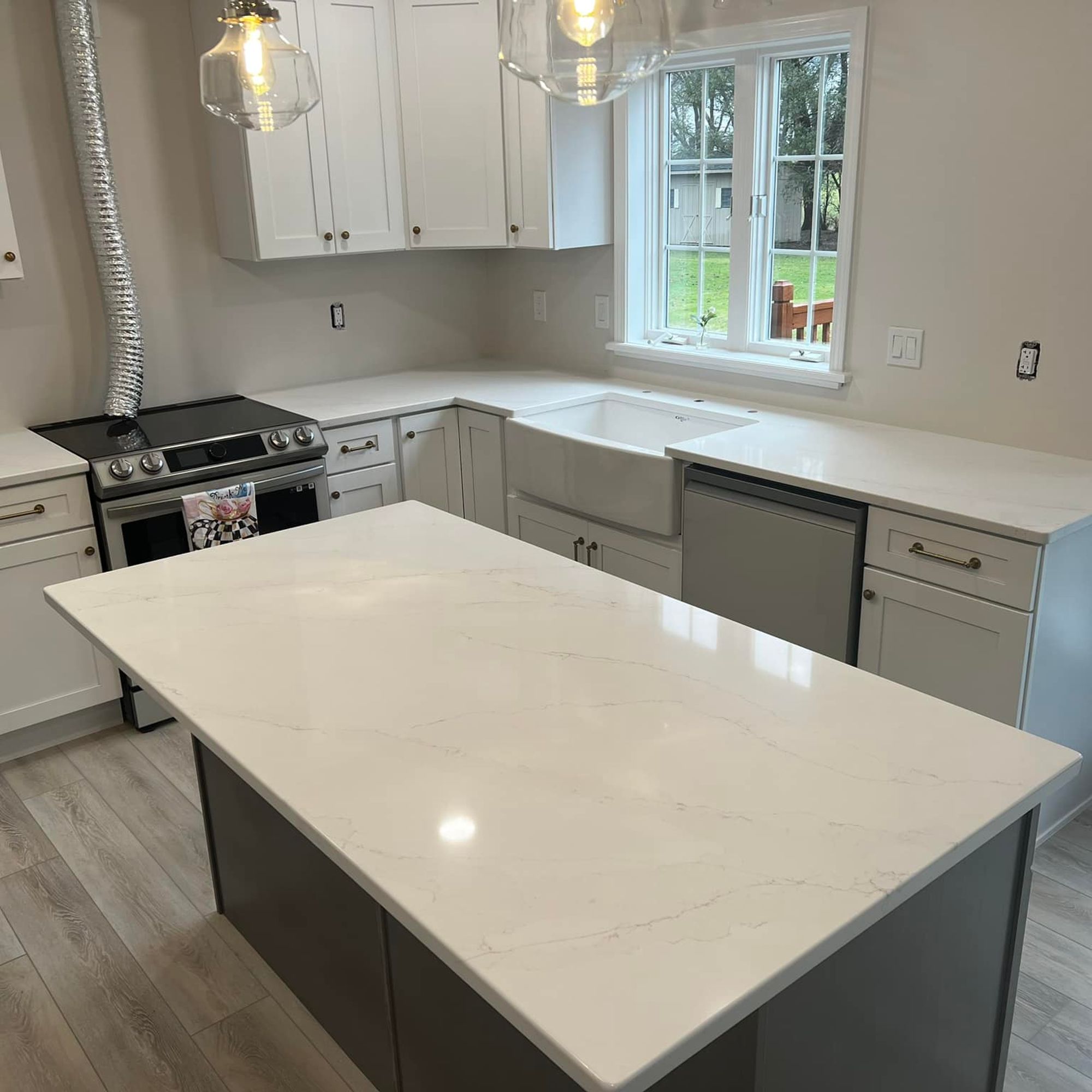 Farmhouse Transitional Kitchen Remodel by EGC Granite and Quartz Inc. project photo