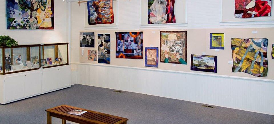 Gallery   exhibits20170508 27705 16ovh4c