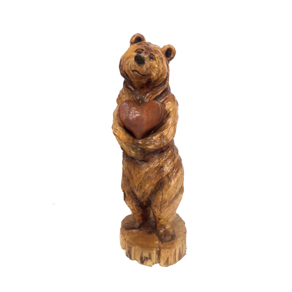 Bear with heart20180424 28153 1pir60