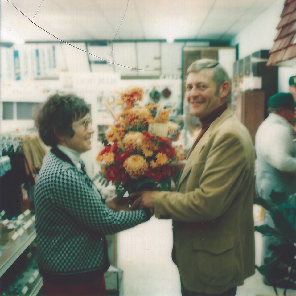 1977