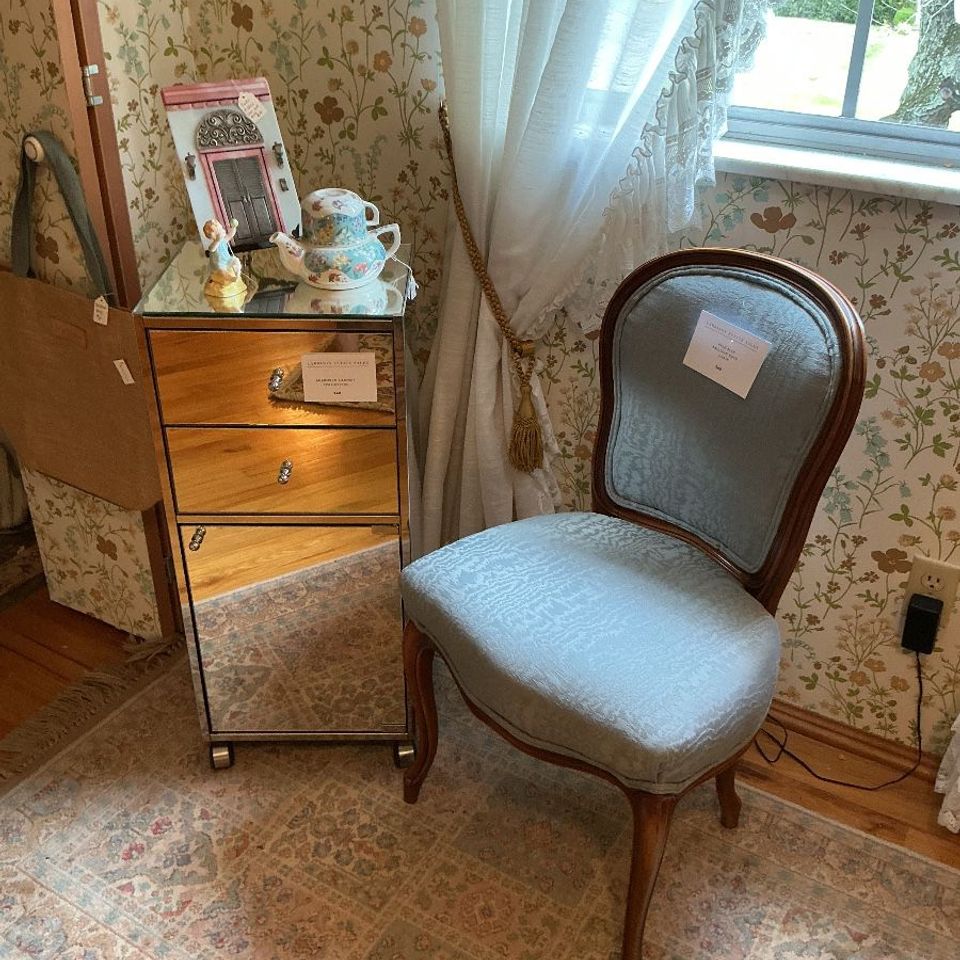 Larrison estate sales woodfield cincinnati022