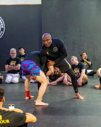 469112135 18472899439015449 1483272574007797222 n