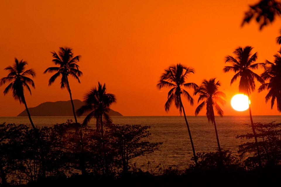 Isla desecheo sunset