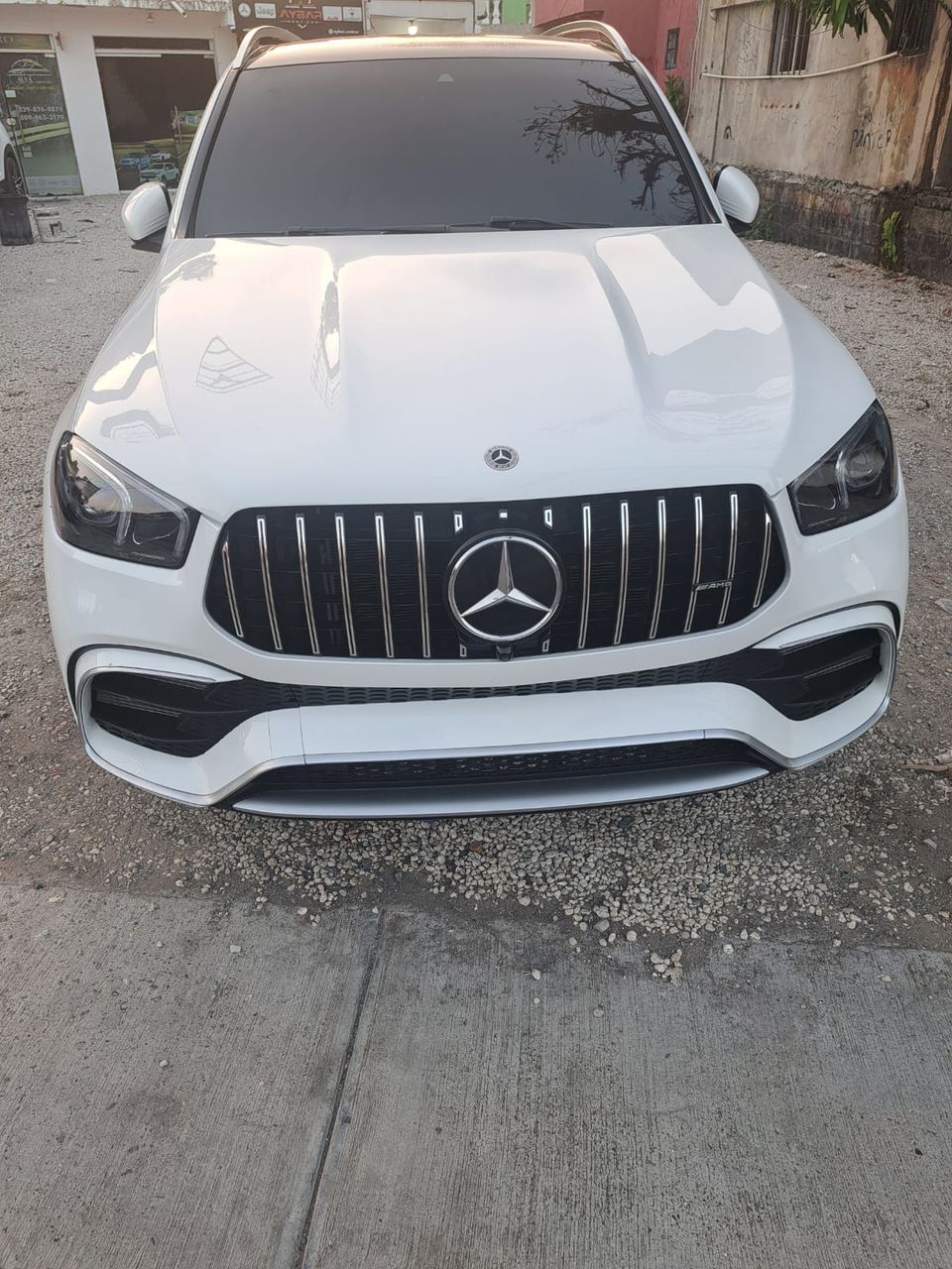 Mercedes gle white front