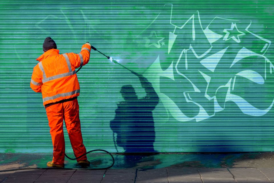 5a5ea0d5d9432b000128e9de hcs graffitiremoval