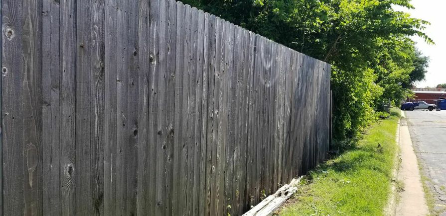 American fence staining  tulsa oklahoma  professional local wood privacy fence cleaning and staining service company  20190530 110057 web