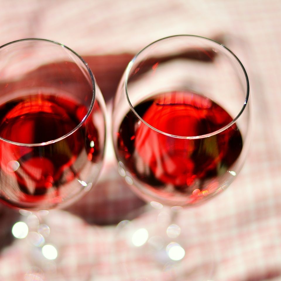 Wine glasses 2403116 192020170705 20444 ohw85z